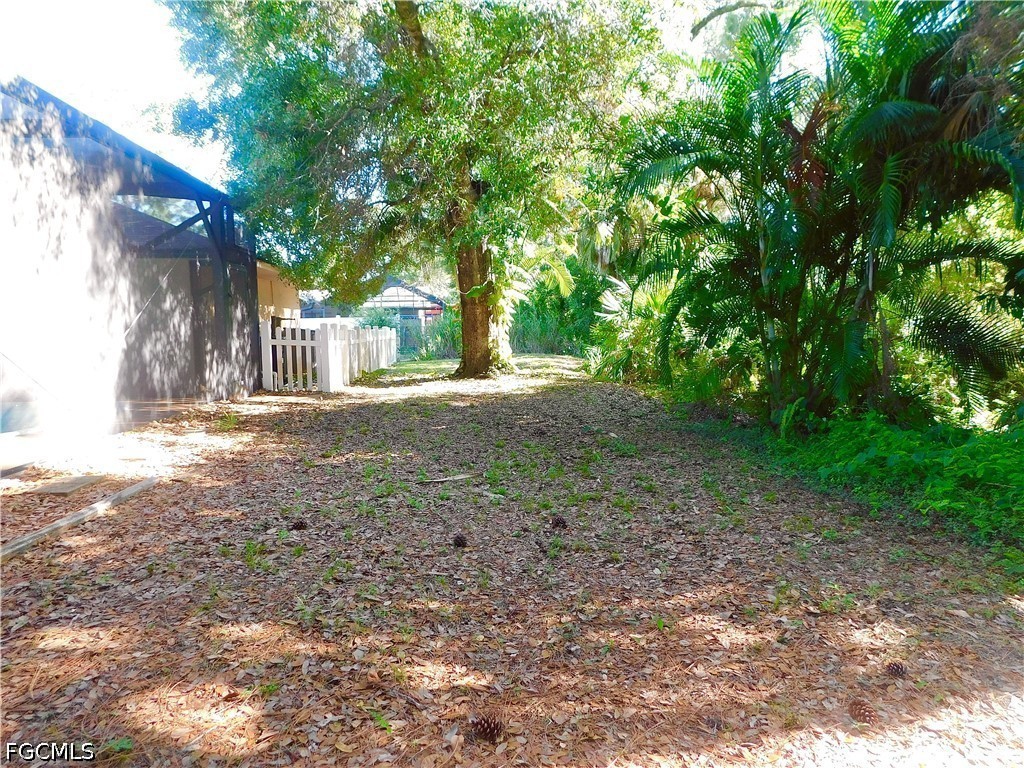 3 Bed Pool Home for Sale in Calusa Woods, photo 19