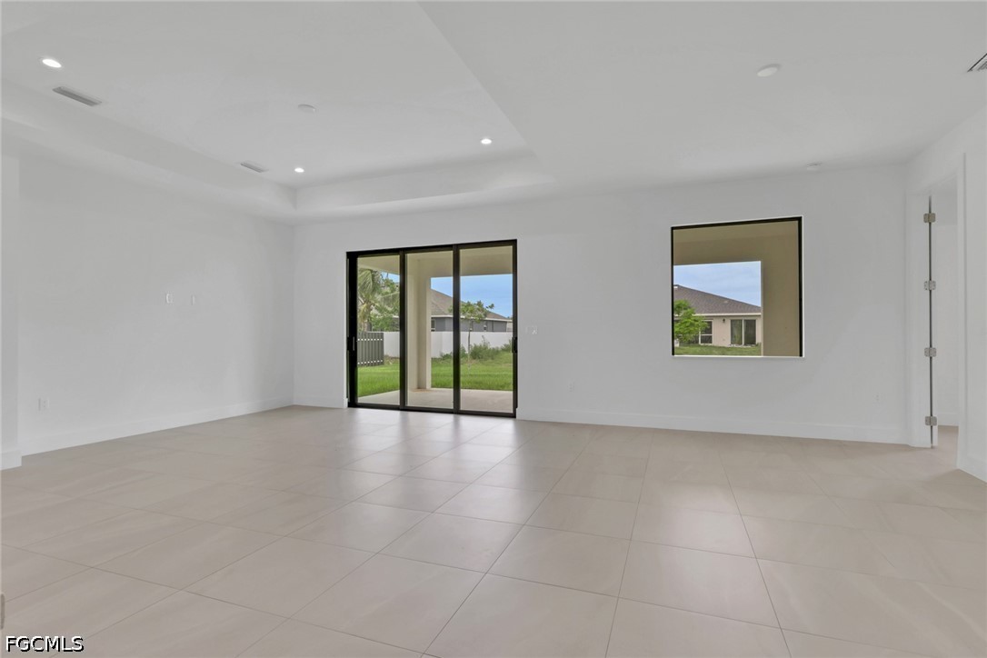 3 Bed SingleFamilyResidence for Sale in Cape Coral, photo 19