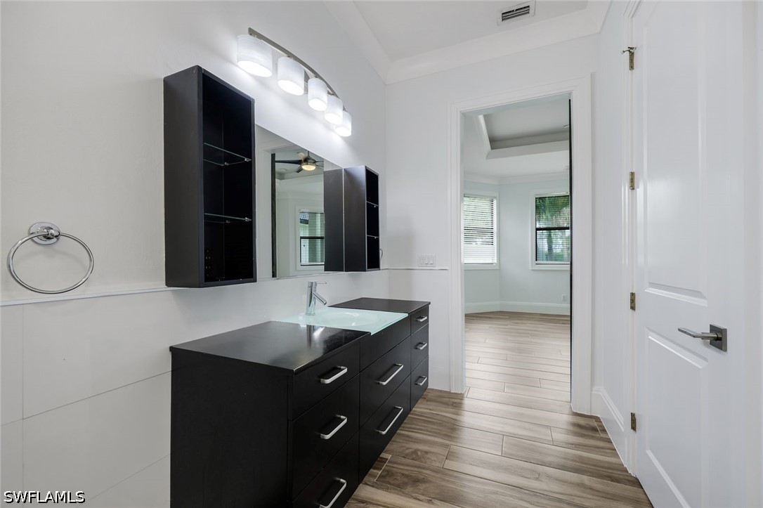 3 Bed SingleFamilyResidence for Sale in Naples, photo 19