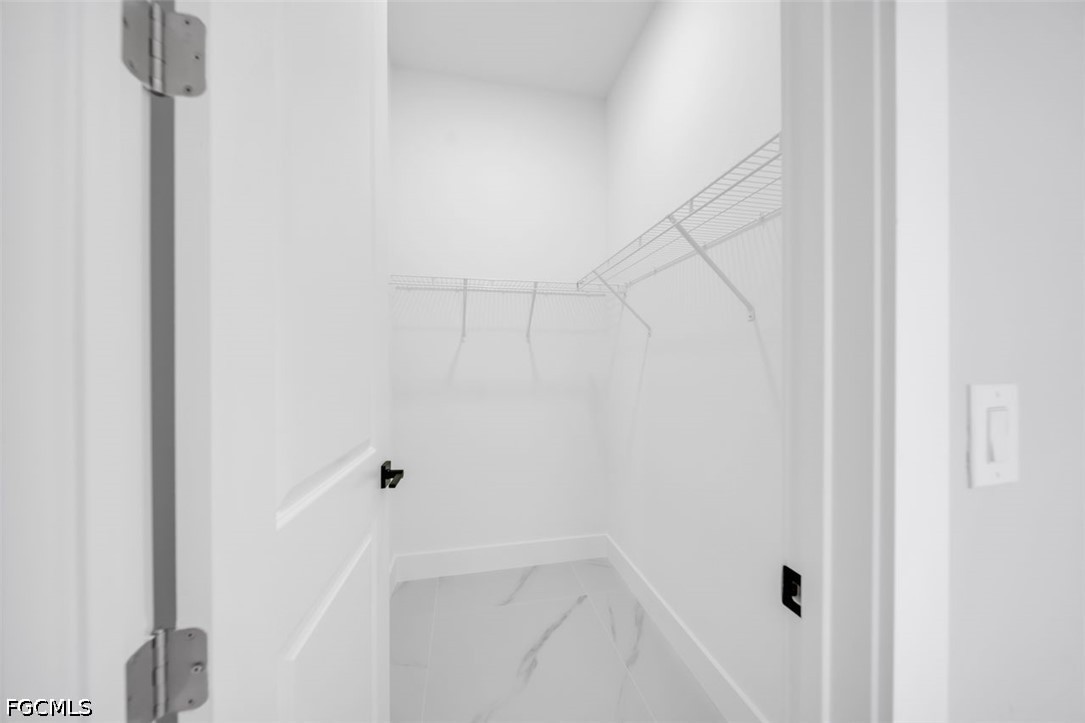 3 Bed SingleFamilyResidence for Sale in Lehigh Acres, photo 19