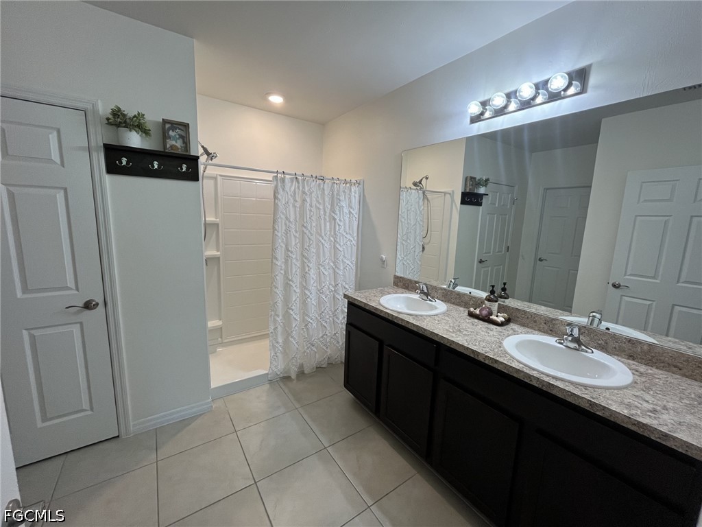 4 Bed SingleFamilyResidence for Sale in Entrada, FL — photo 19