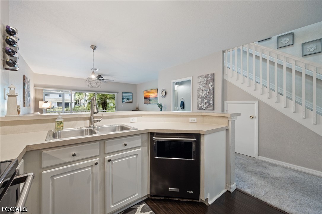 2 Bed Waterfront Home for Sale in Fort Myers, photo 19