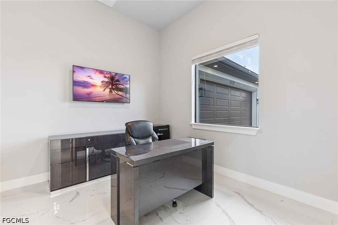 3 Bed Pool Home for Sale in Cape Coral, photo 19