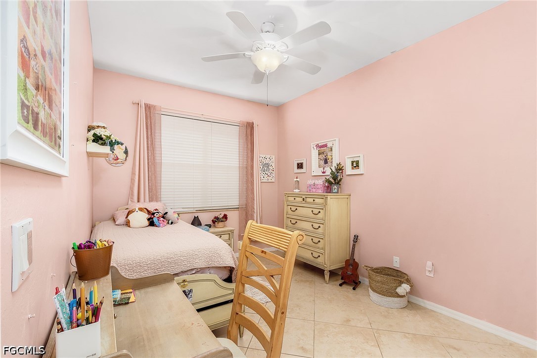 4 Bed SingleFamilyResidence for Sale in Mirror Lakes, FL — photo 19