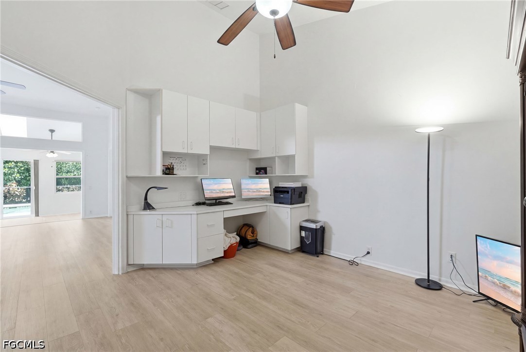 2 Bed Pool Home for Sale in Fort Myers, photo 19
