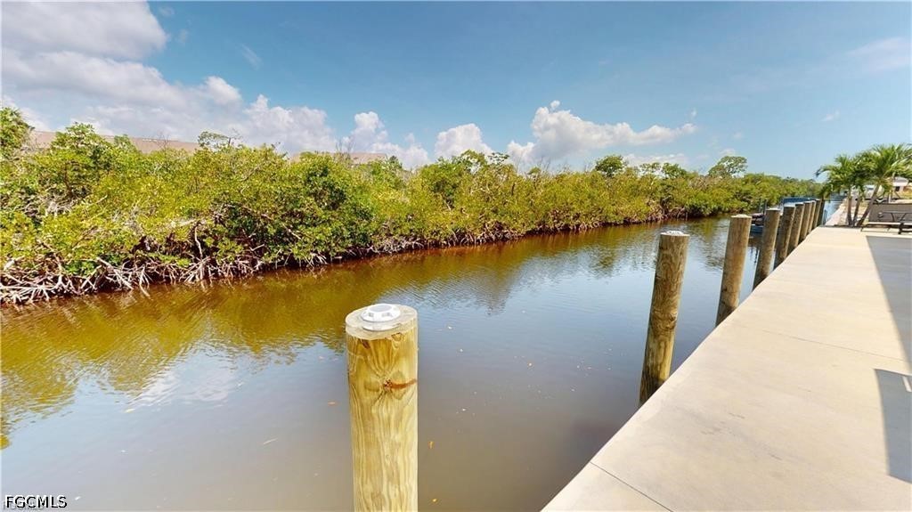 3 Bed Waterfront Home for Sale in Bokeelia, photo 19