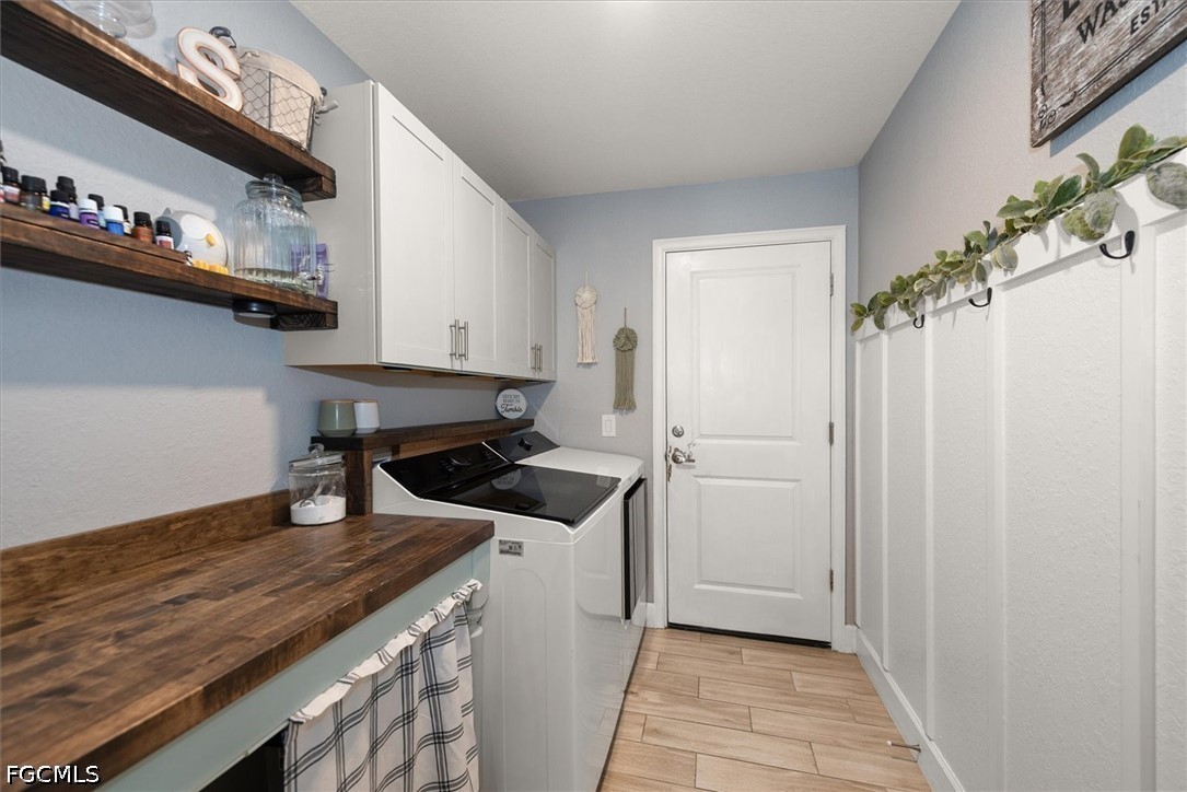 4 Bed SingleFamilyResidence for Sale in Cape Coral, photo 19