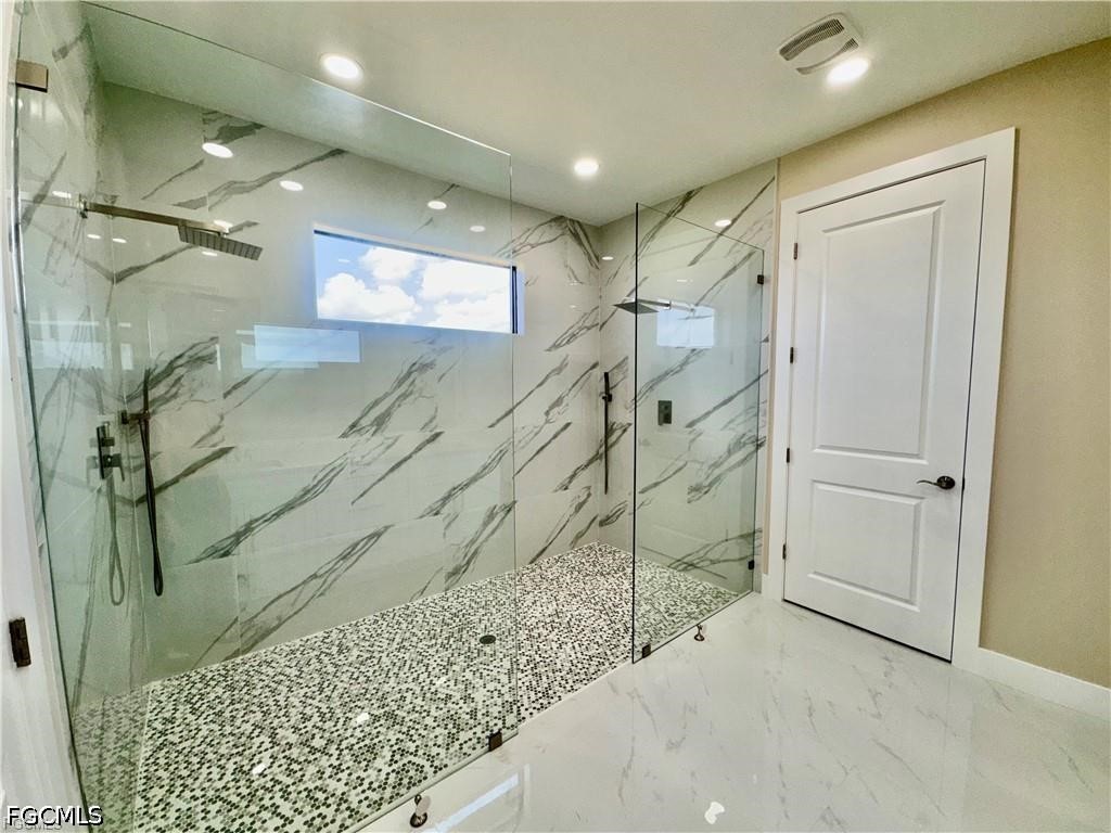 4 Bed SingleFamilyResidence for Sale in Cape Coral, photo 19