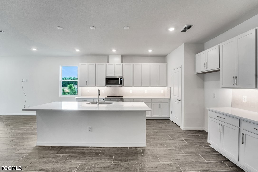 4 Bed SingleFamilyResidence for Sale in Turnleaf, photo 19