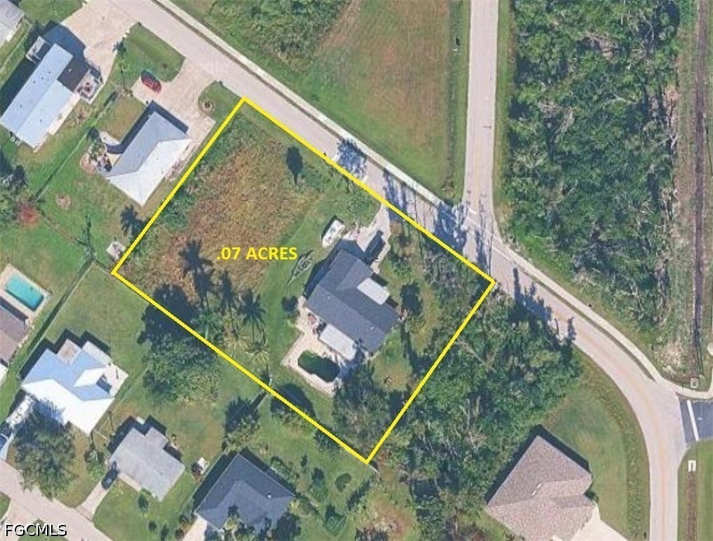 3 Bed Pool Home for Sale in Bokeelia, FL — photo 19