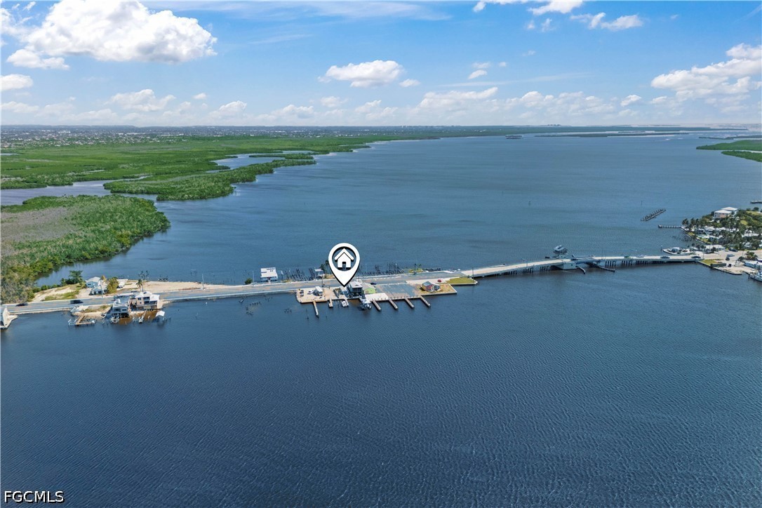 2 Bed Waterfront Home for Sale in Matlacha, FL, $399,900 — photo 19