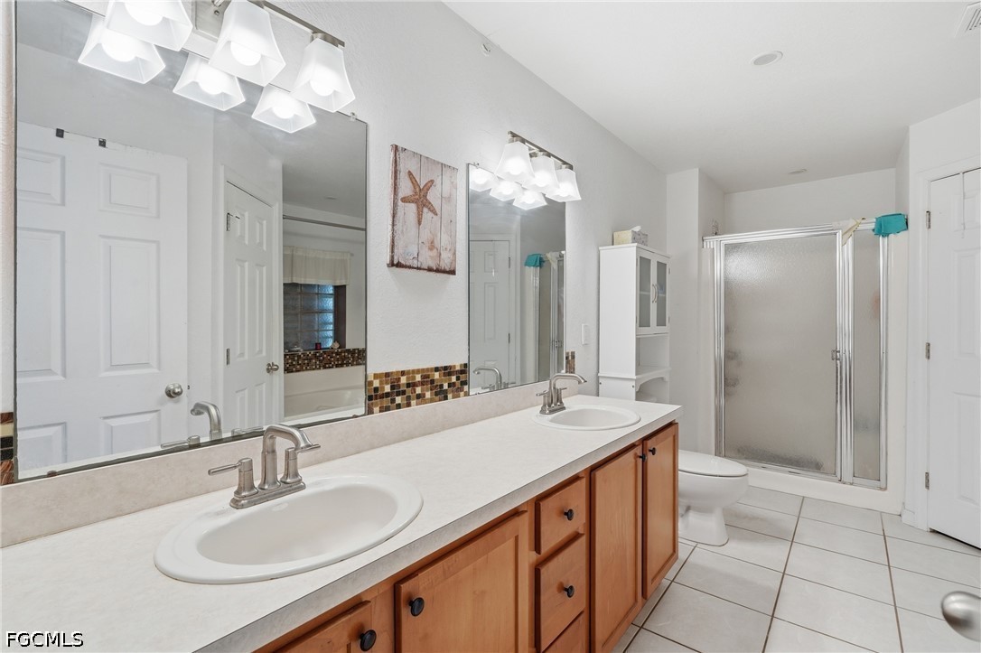 4 Bed SingleFamilyResidence for Sale in Cape Coral, photo 19