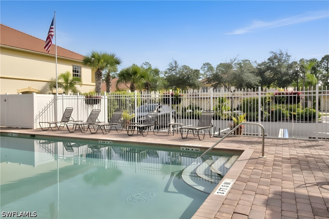 3 Bed Condominium for Sale in Quincy Square, FL — photo 19