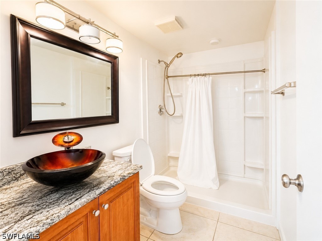 2 Bed Condominium for Sale in Cypress Condo, FL — photo 19