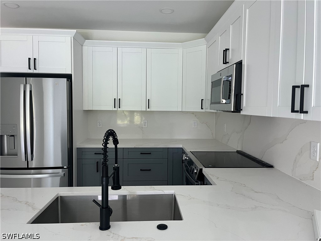 6 Bed Duplex for Sale in Twelfth Street Park, FL, $439,999 — photo 19
