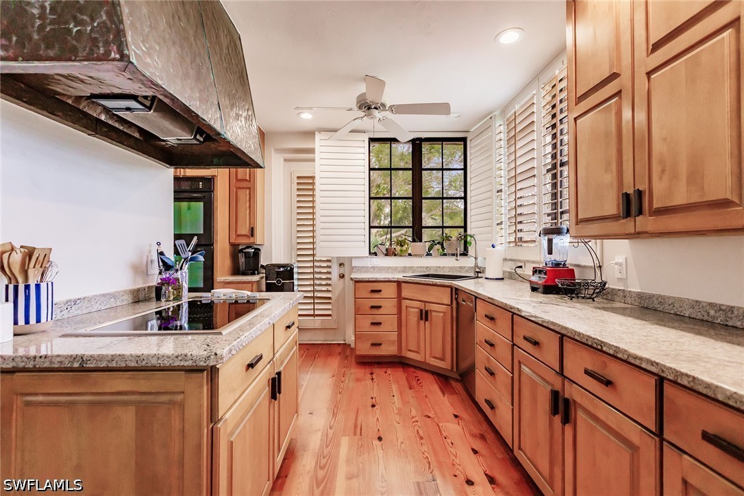 4 Bed SingleFamilyResidence for Sale in Hideaway Beach, FL — photo 19