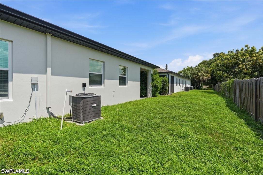 3 Bed Duplex for Sale in Heitmans, FL, $3,000 — photo 19