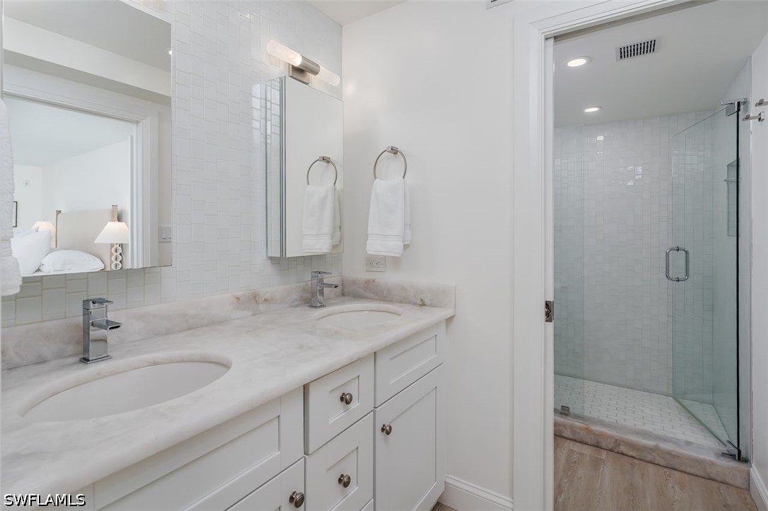 3 Bed Waterfront Home for Sale in La Maison Club, FL, $5,900 — photo 19