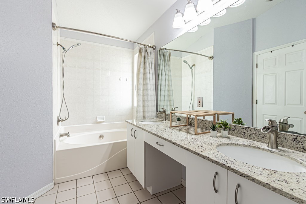 3 Bed SingleFamilyResidence for Sale in Naples, FL, $475,000 — photo 19