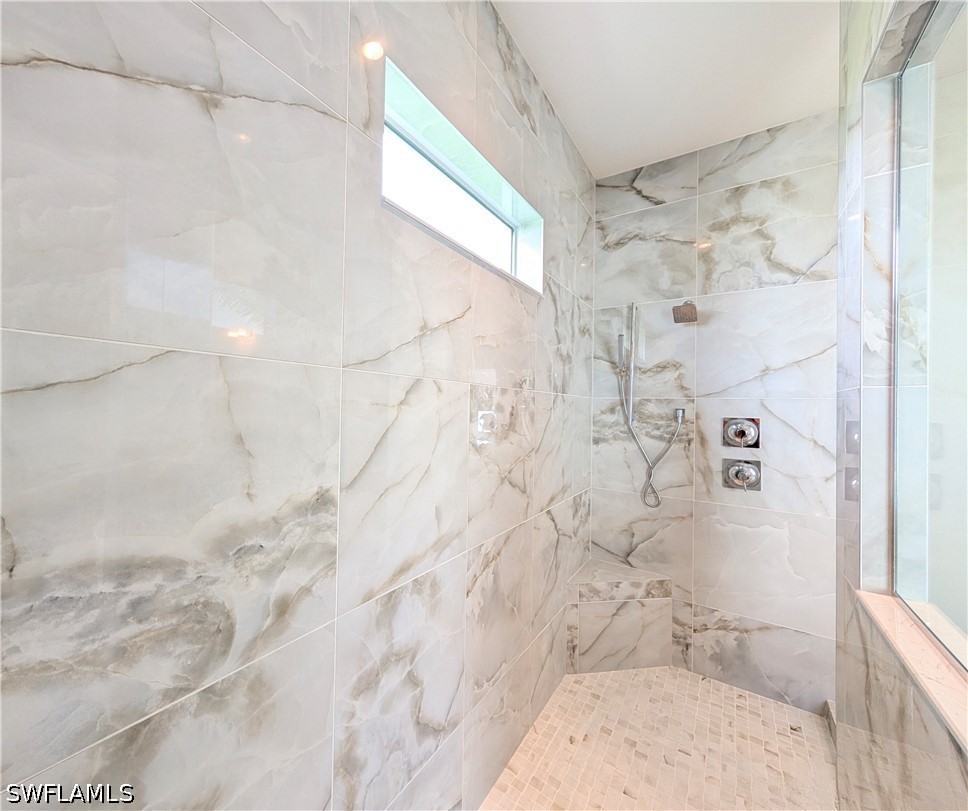 5 Bed Waterfront Home for Sale in Seven Shores, FL, $5,500 — photo 19