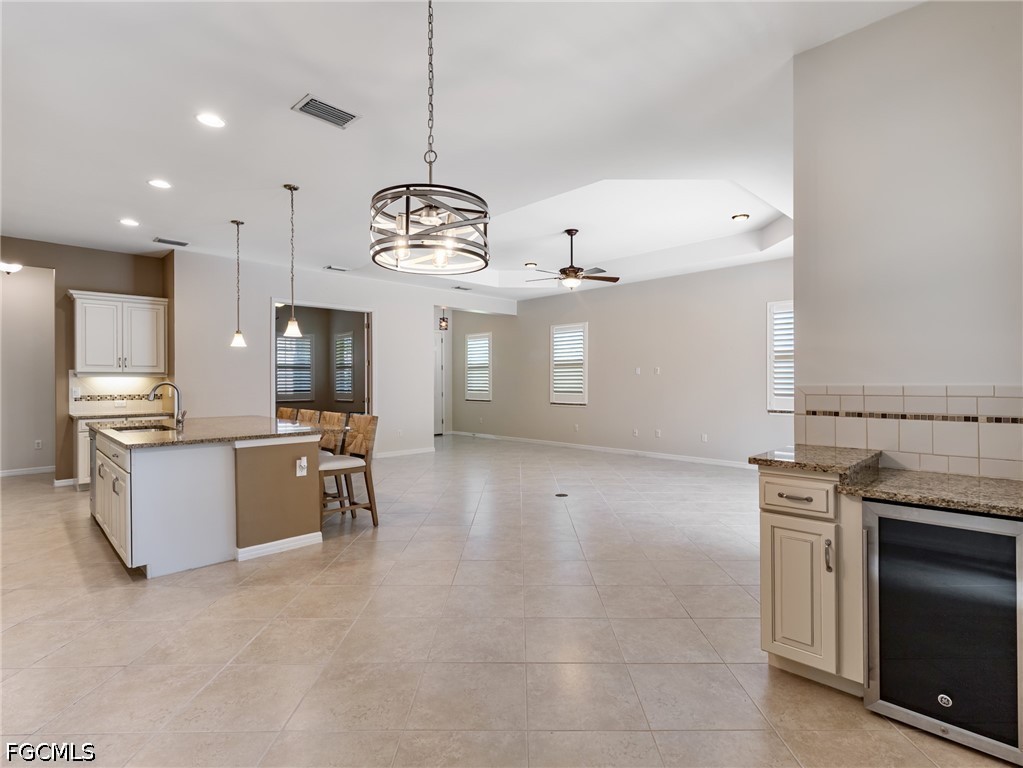 3 Bed Pool Home for Sale in Daniels Place, photo 19