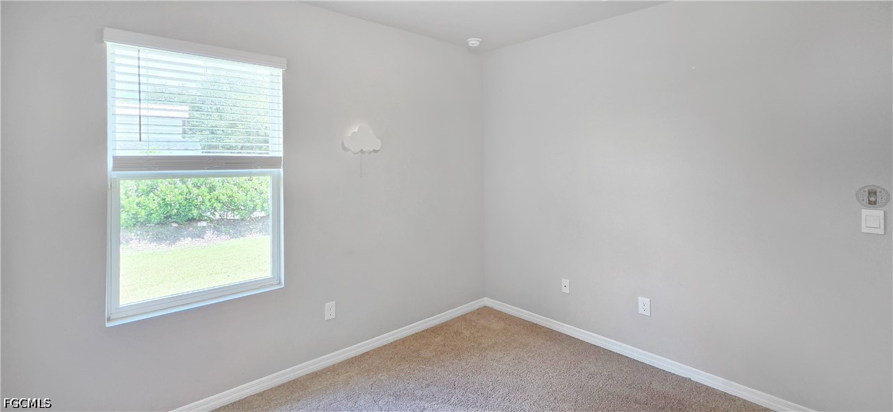 4 Bed SingleFamilyResidence for Sale in Lehigh Acres, photo 19