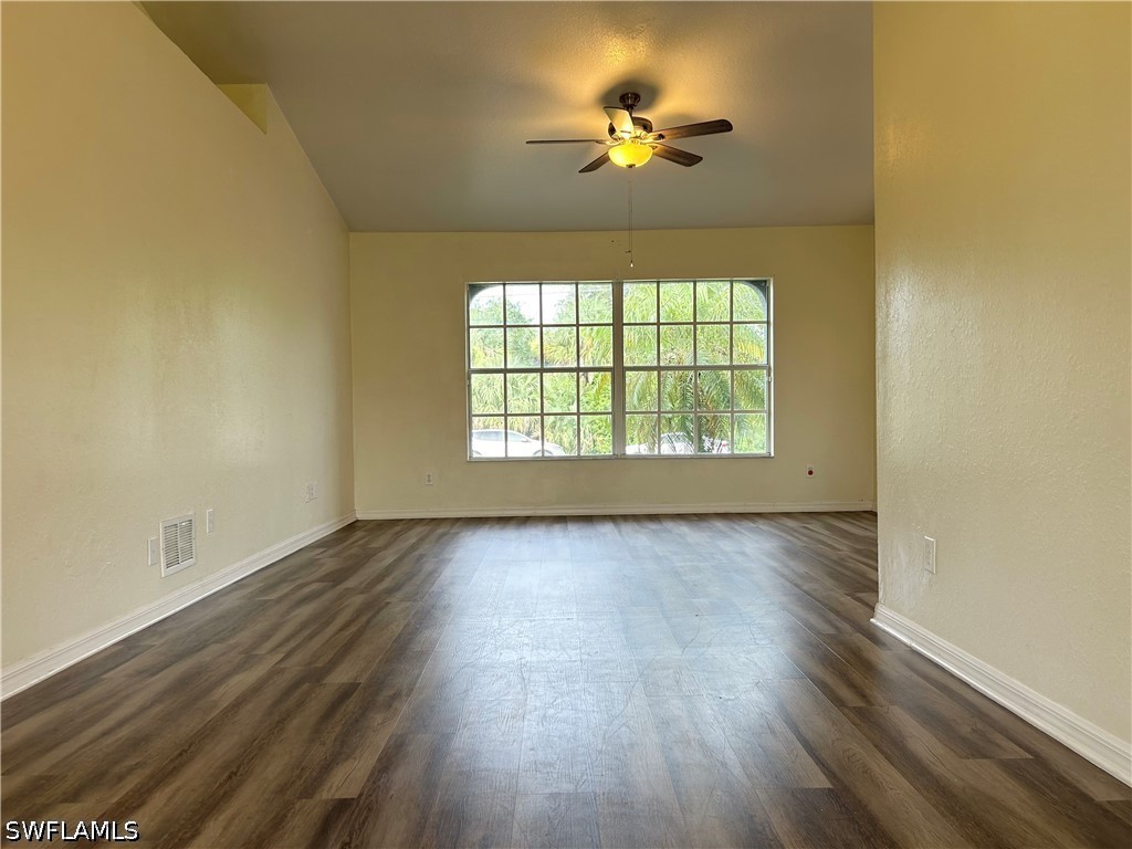 3 Bed SingleFamilyResidence for Sale in Buckingham, FL — photo 19