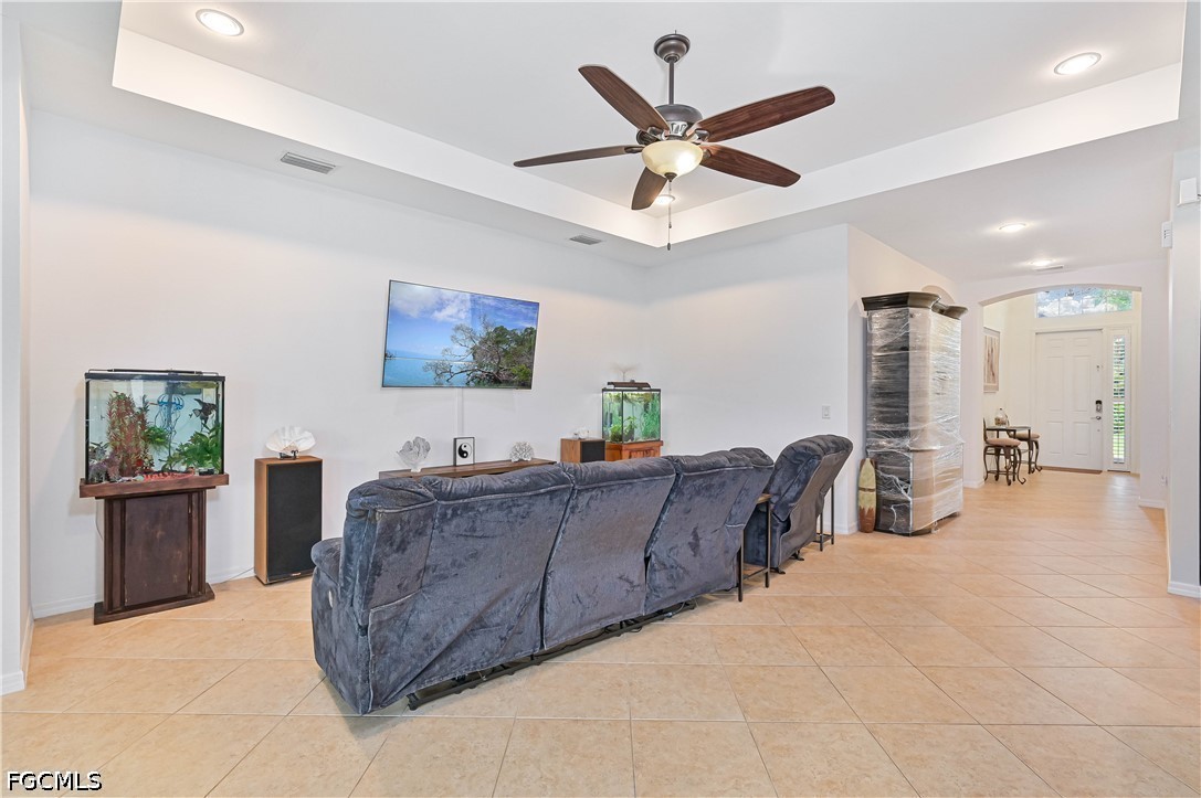 4 Bed Waterfront Home for Sale in Banyan Bay, FL, $394,000 — photo 19