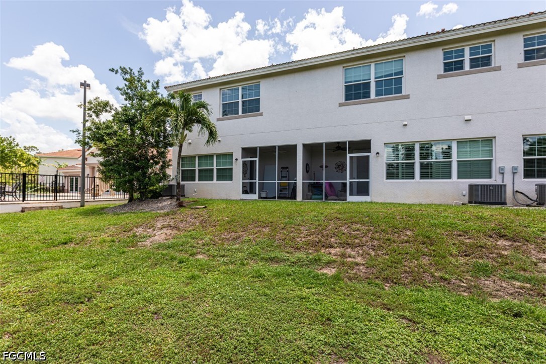 3 Bed Townhouse for Sale in Greenwood Villas, FL, $289,990 — photo 19