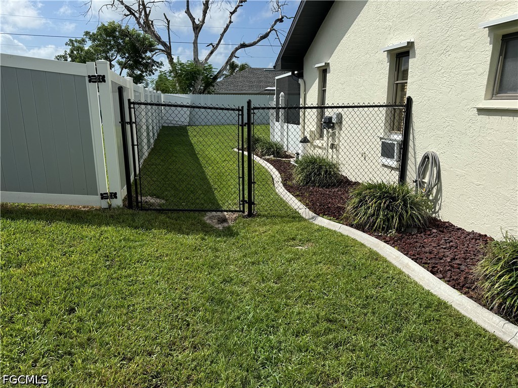 3 Bed SingleFamilyResidence for Sale in Cape Coral, FL — photo 19