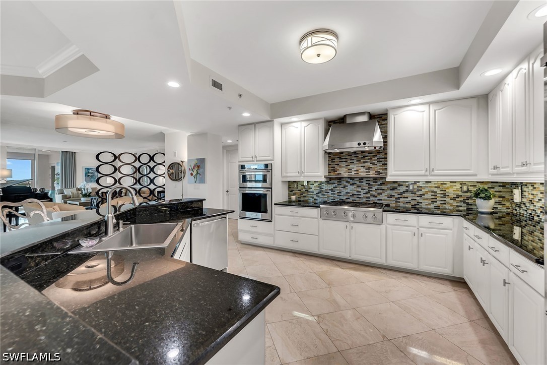 3 Bed Waterfront Home for Sale in Naples, FL, $2,450,000 — photo 19