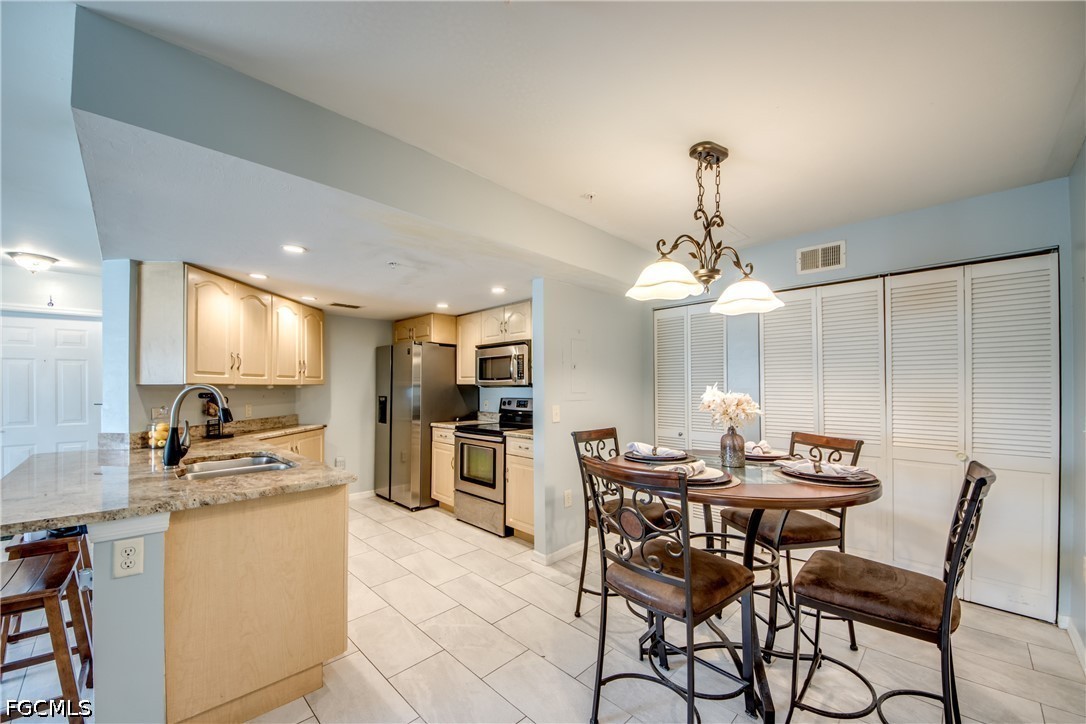 2 Bed Condominium for Sale in Coral Cove, photo 19