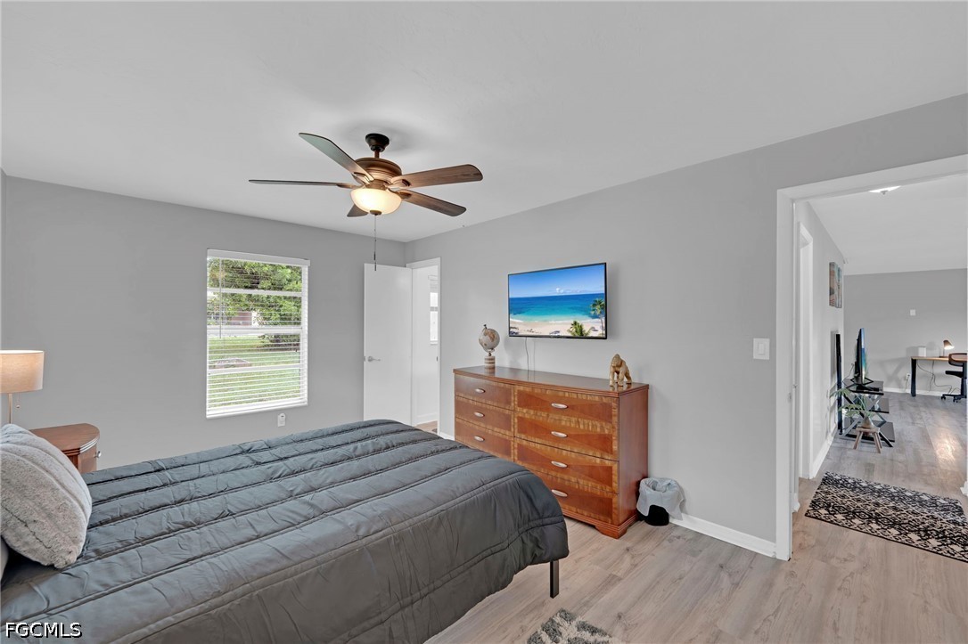 2 Bed SingleFamilyResidence for Sale in Cape Coral, photo 19