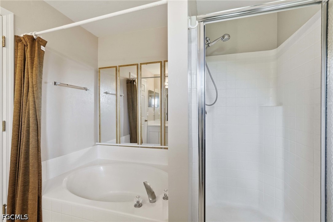 3 Bed SingleFamilyResidence for Sale in Lehigh Acres, photo 19