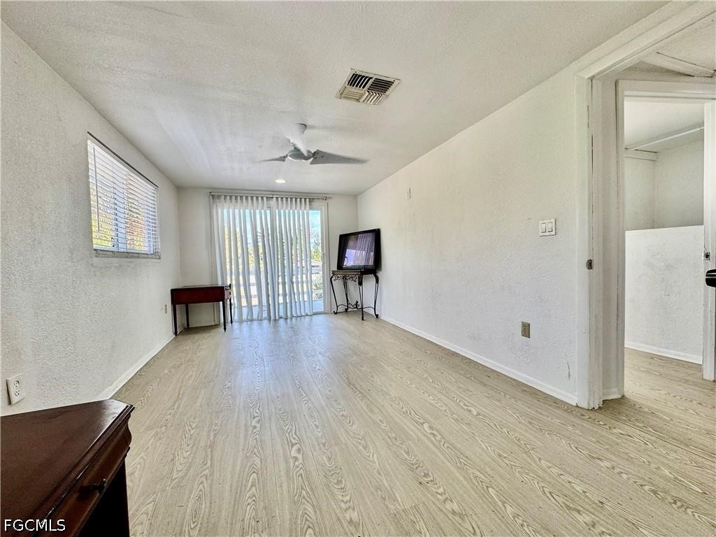 3 Bed SingleFamilyResidence for Sale in Fort Myers, FL — photo 19