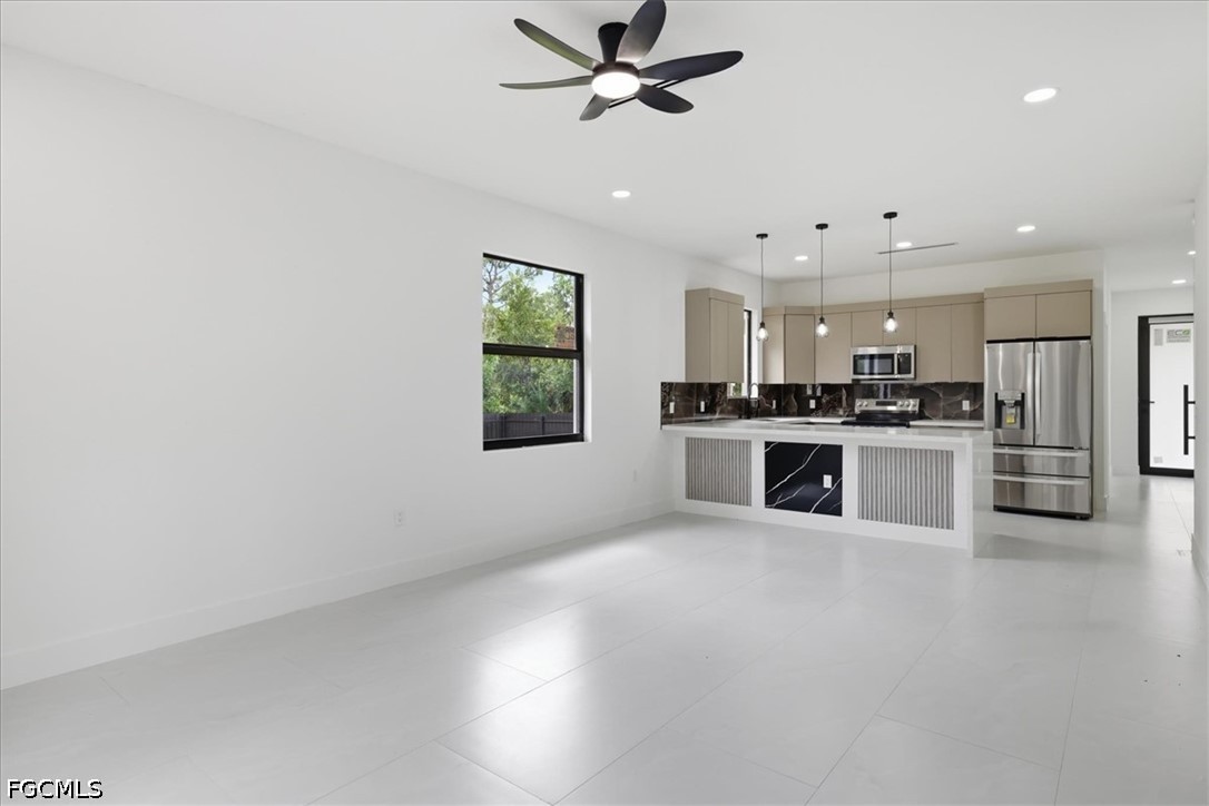 3 Bed SingleFamilyResidence for Sale in Not Applicable, FL — photo 19