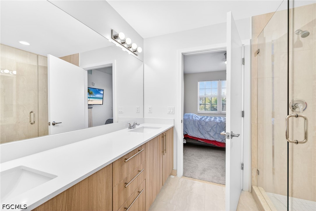 2 Bed Condominium for Sale in Royal Pointe, photo 19