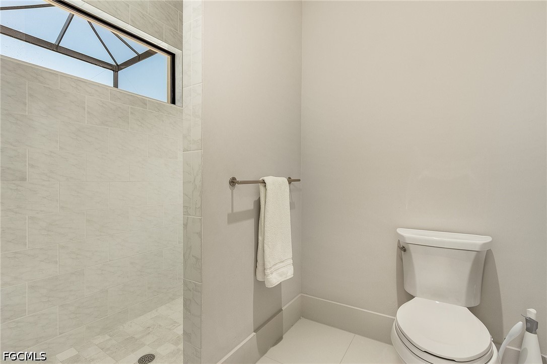 4 Bed Pool Home for Sale in Cape Royal, photo 19
