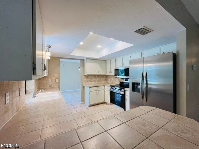 3 Bed Pool Home for Sale in Cape Coral, photo 19