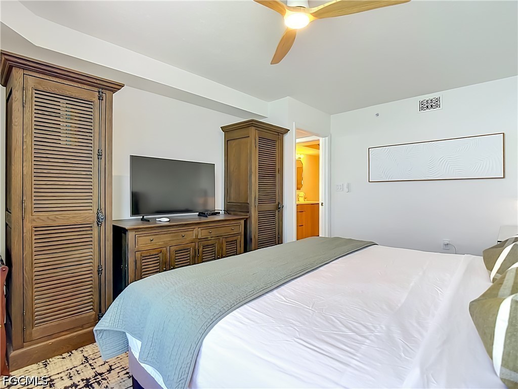 1 Bed Waterfront Home for Sale in Fort Myers Beach, photo 19