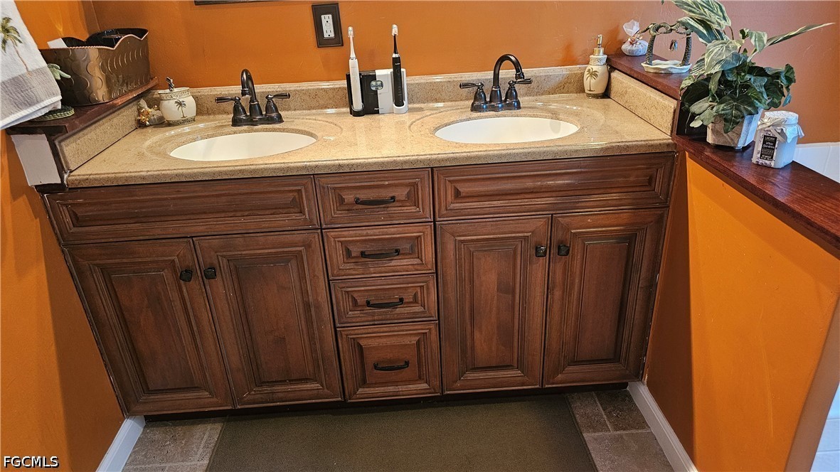3 Bed Pool Home for Sale in Mirror Lakes, photo 19