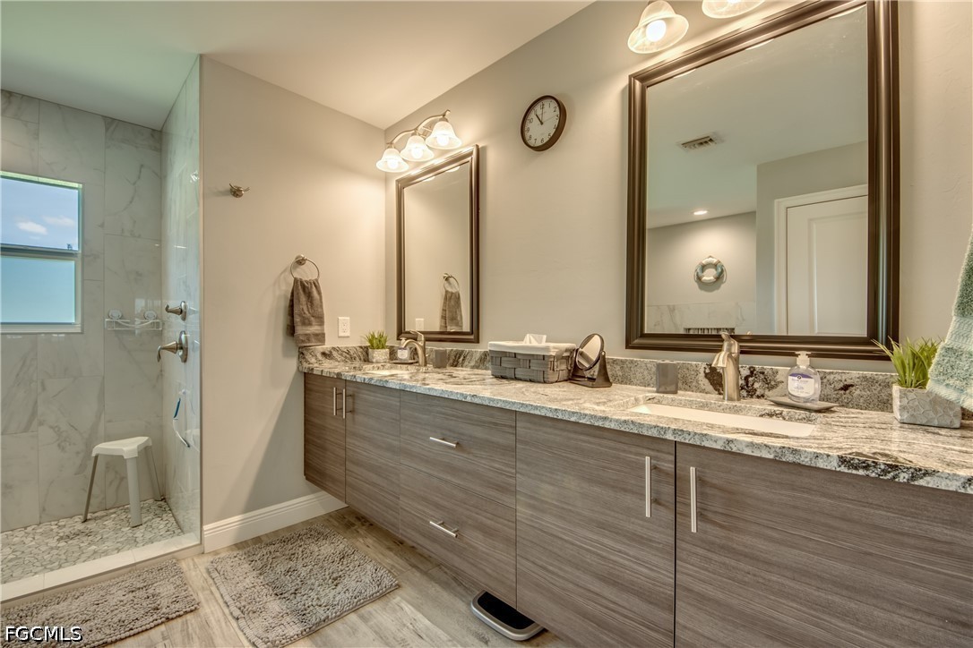 3 Bed Pool Home for Sale in Cape Coral, photo 19