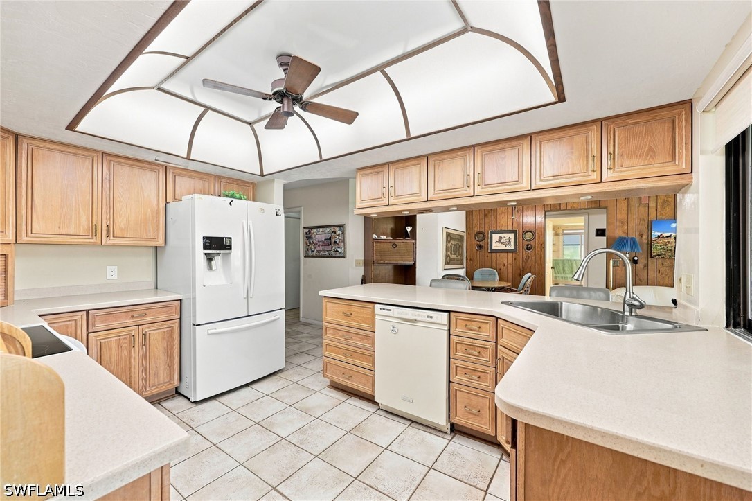 3 Bed Pool Home for Sale in Park Shore, photo 19