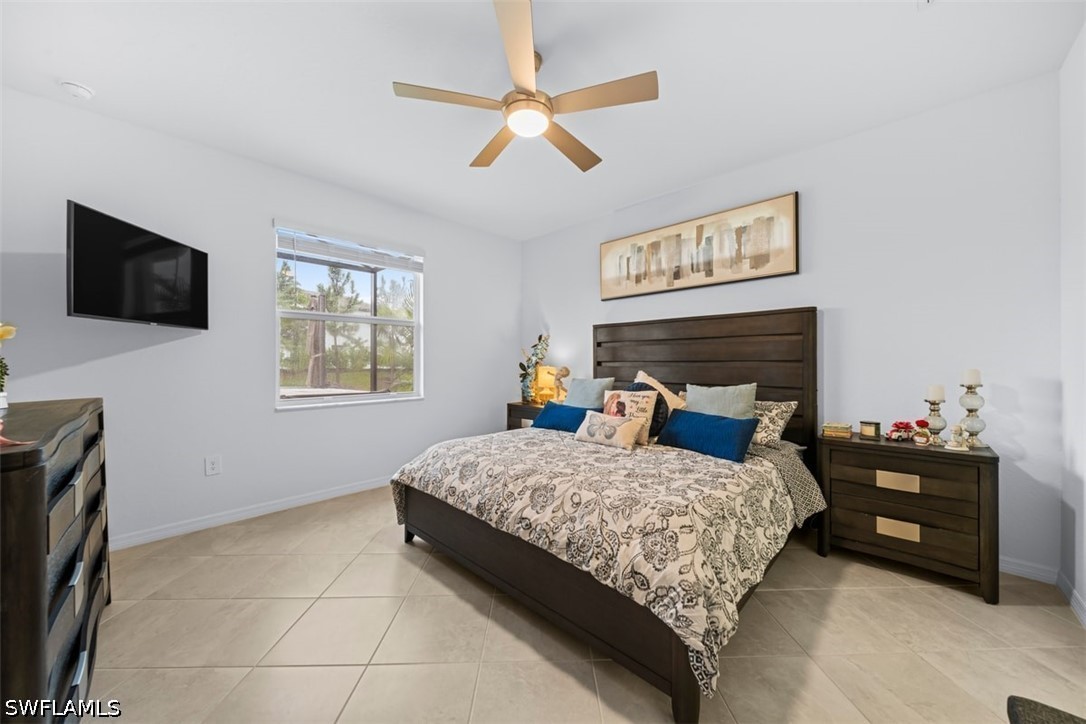 2 Bed Attached for Sale in Naples, photo 19