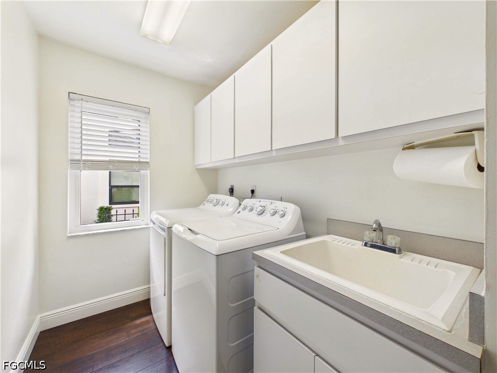 3 Bed Pool Home for Sale in Pinewood Lakes, photo 19