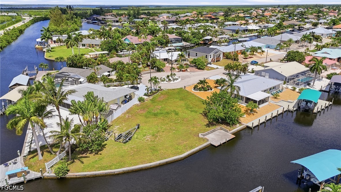 Waterfront Home for Sale in Matlacha Isles, photo 19