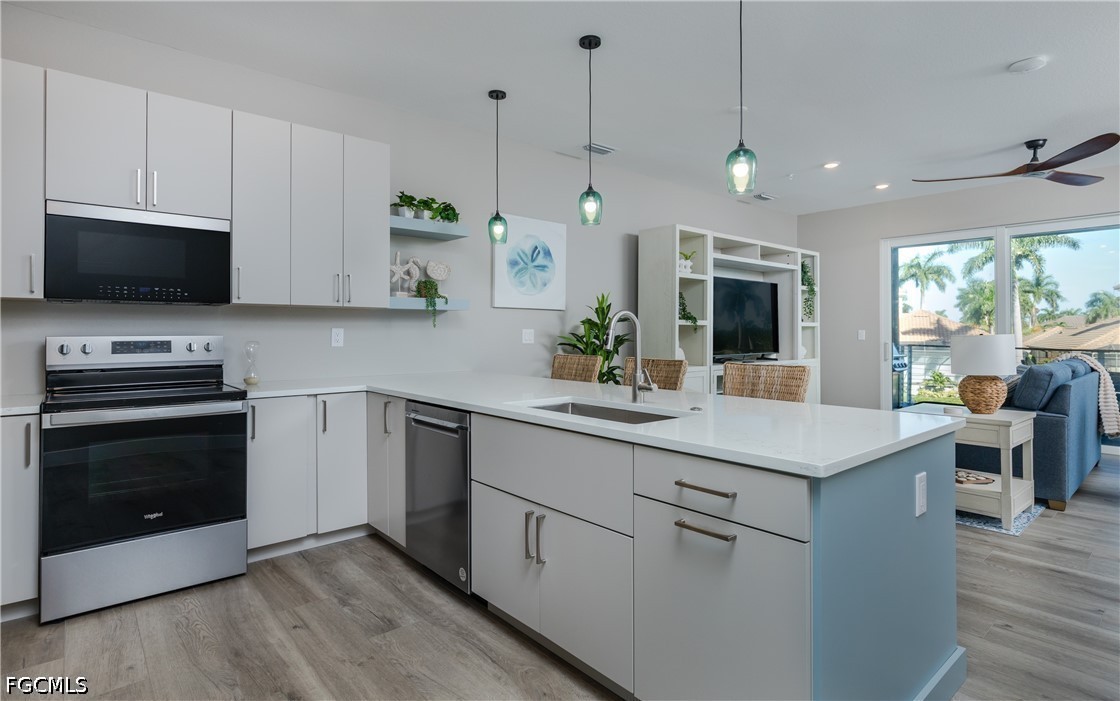 4 Bed Waterfront Home for Sale in Cape Coral, photo 19