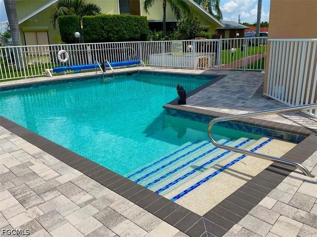 2 Bed Waterfront Home for Sale in Cape Coral, photo 19