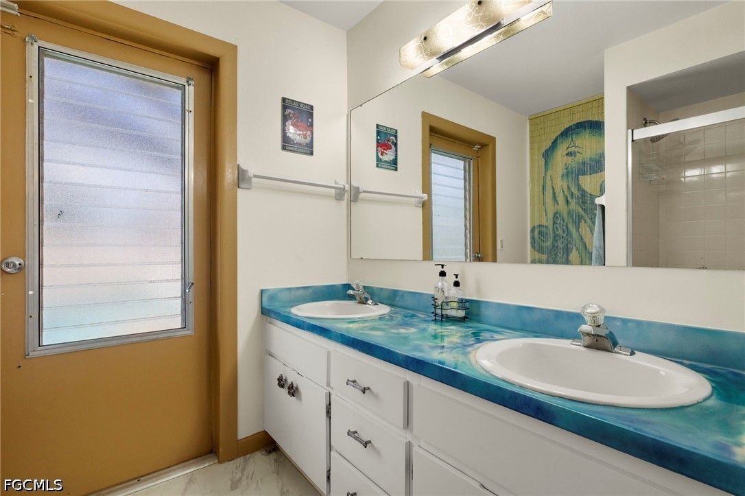 3 Bed Pool Home for Sale in Cape Coral, photo 19