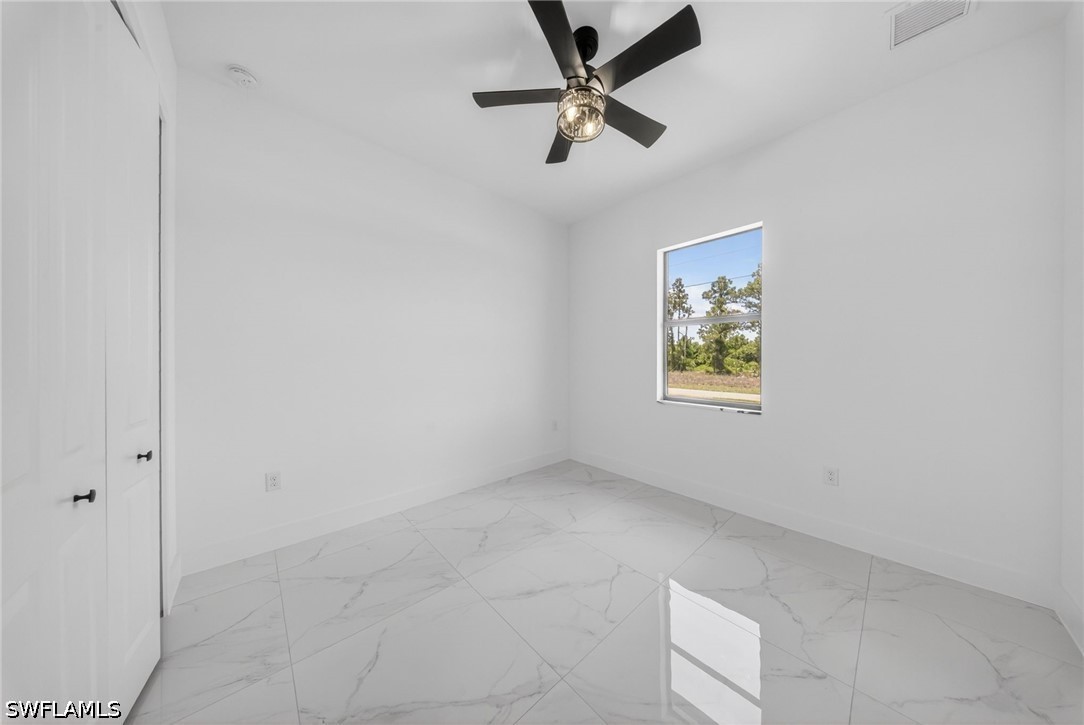 3 Bed SingleFamilyResidence for Sale in Lehigh Acres, photo 19